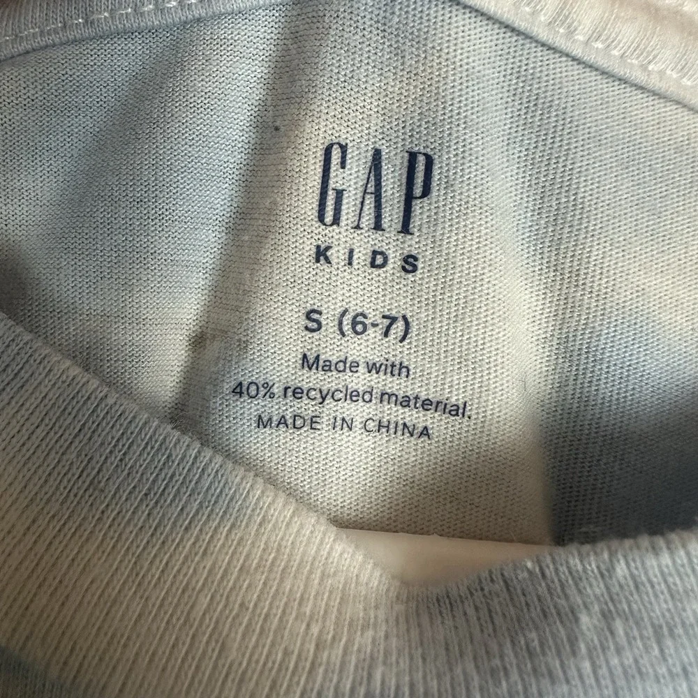 GAP kids top